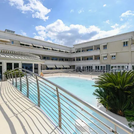 Du Apartment